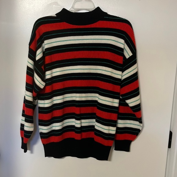 Handmade vintage knit sweater - Picture 1 of 17